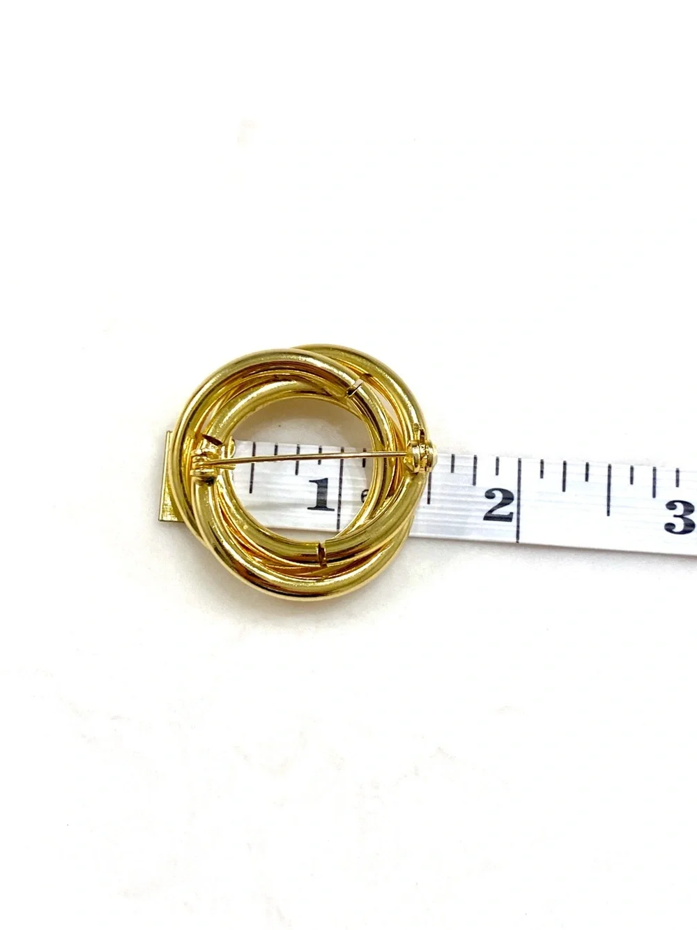 Classic Gold Interlocking Circle Brooch